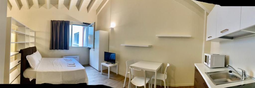 Suiten Apartments Boloňa Pokoj fotografie